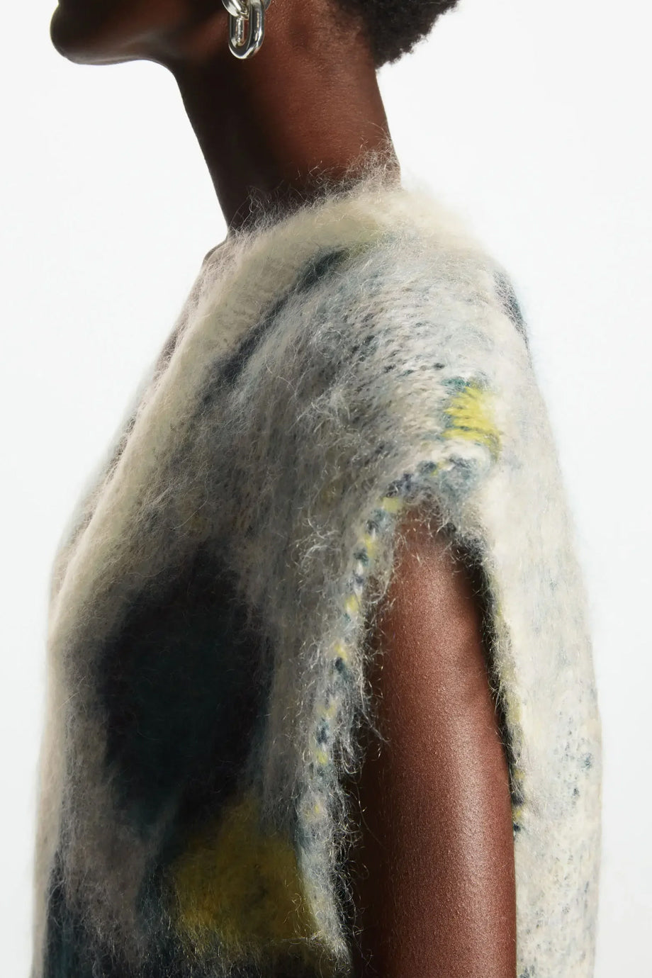 Theane Strickweste mit Blumenmuster