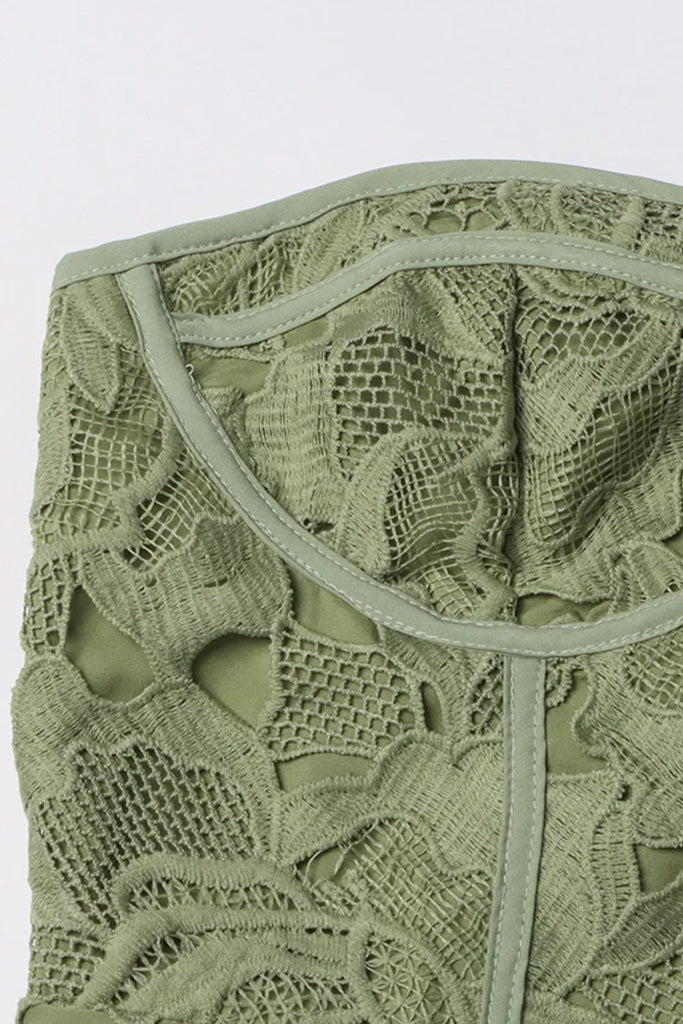 Trägerloses Spitzenkleid von Eulalia