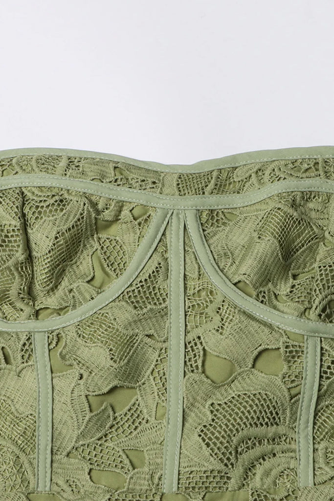 Trägerloses Spitzenkleid von Eulalia