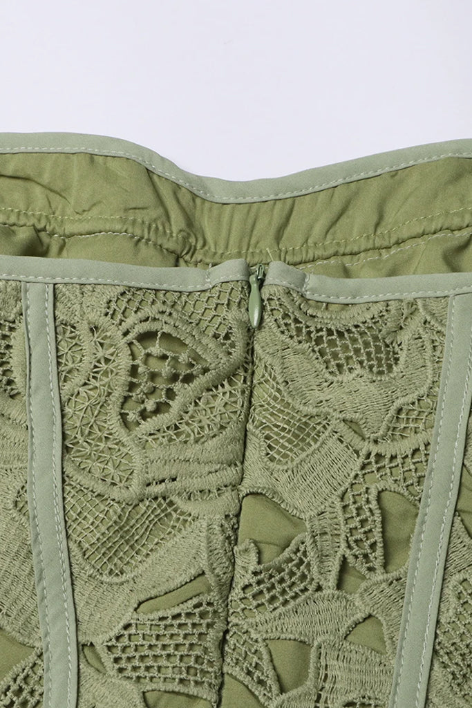 Trägerloses Spitzenkleid von Eulalia