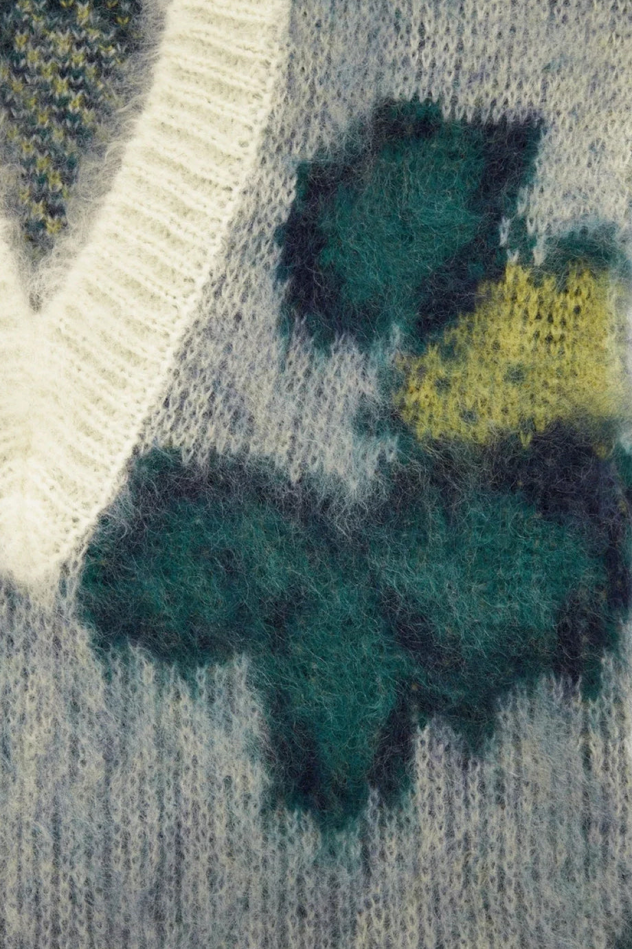 Theane Strickweste mit Blumenmuster