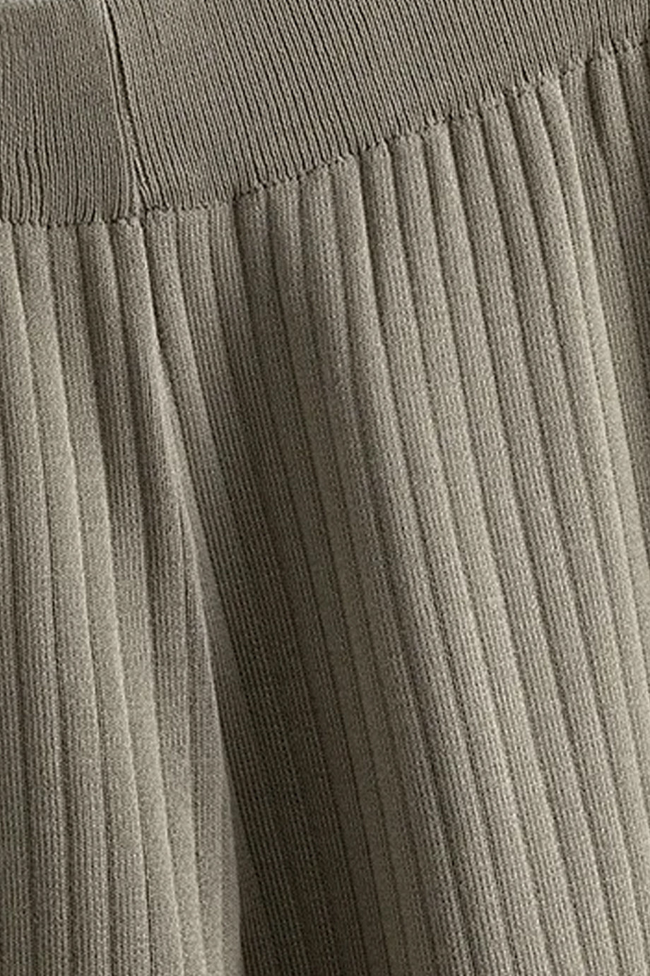 Carmelle Strickset mit Strickjacke und Hose